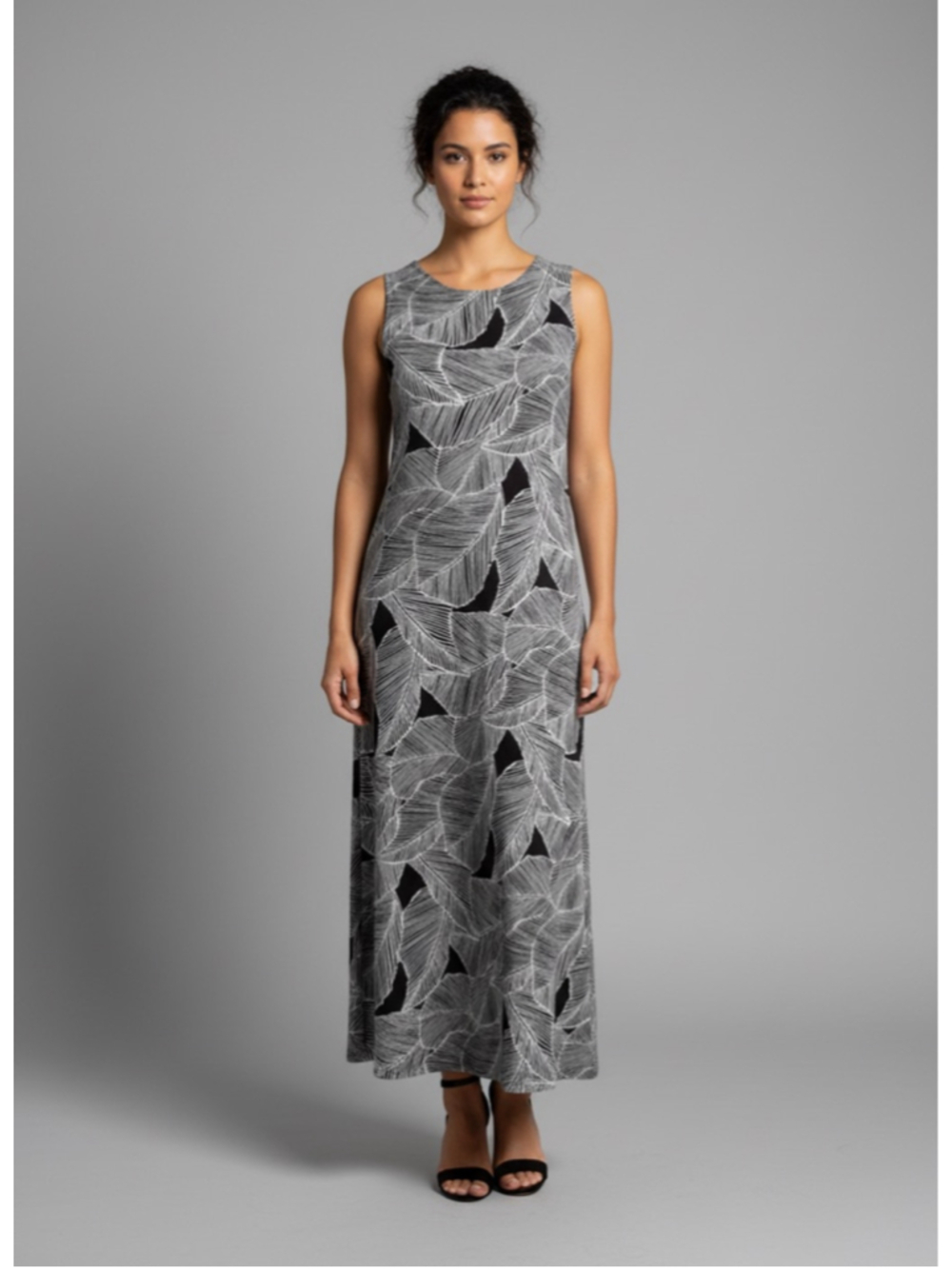 Women's Attitudes by Renée Black White Leaf Print Maxi Dress XSP